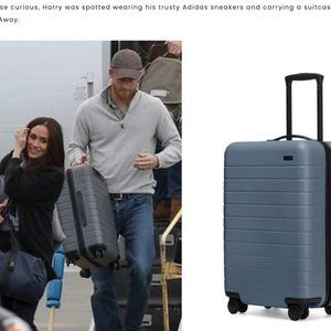 Away Luggage  🏝The Carry-On  🧳 Coast (light blue) NIB (model w/o battery)